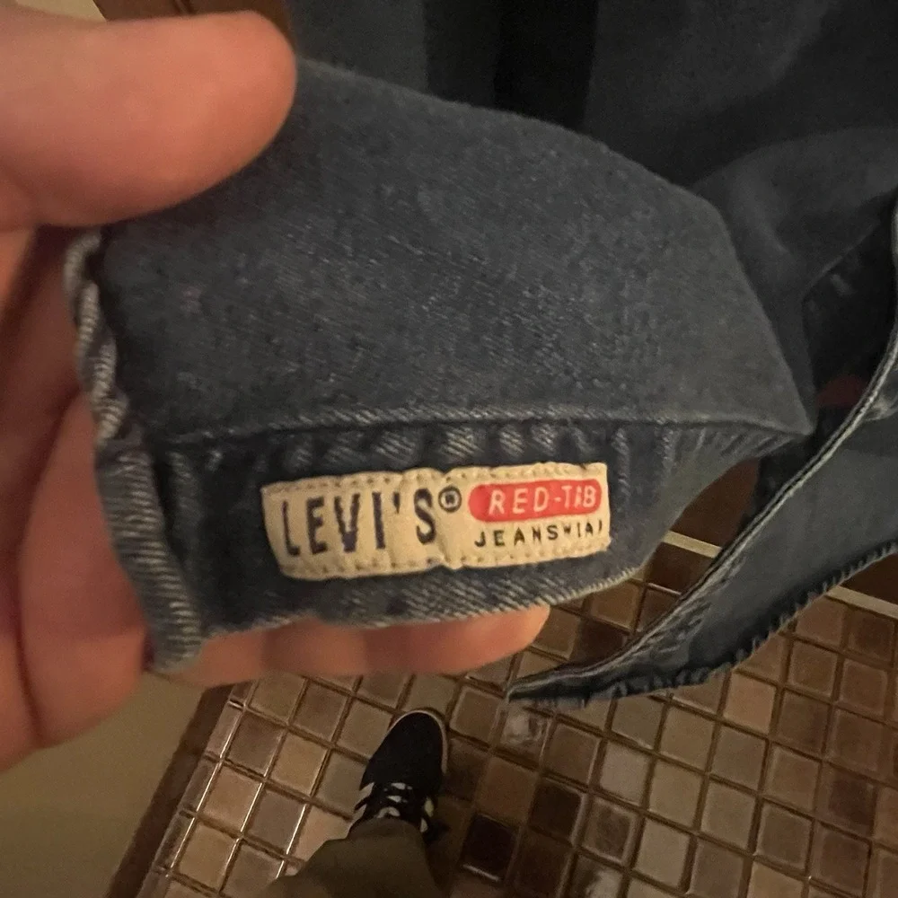 Levis pre owned
